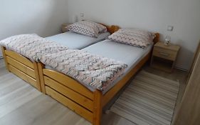 Apartmán Karovi